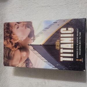 Titanic VHS